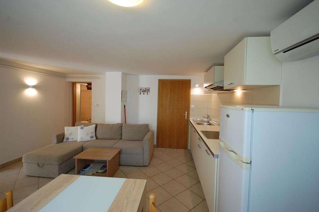 Fisher King Apartments Krk Town Exterior photo